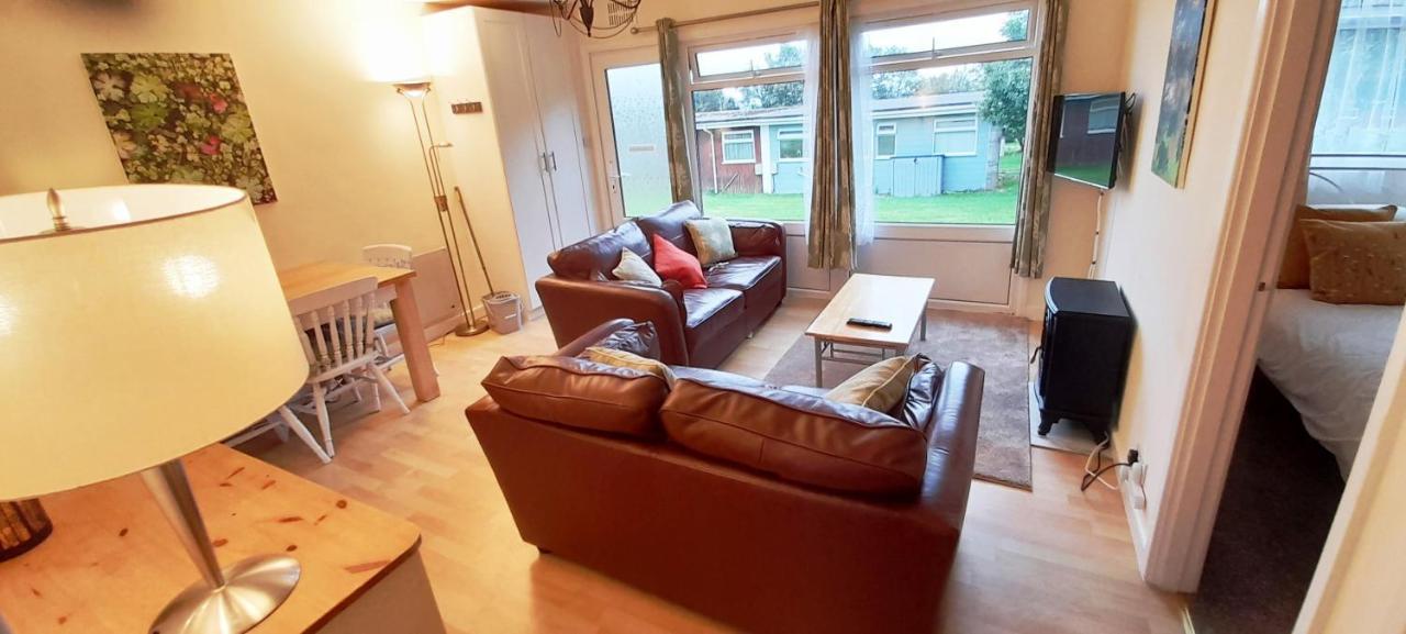 Sheena'S Dartmouth Chalets Ngoại thất bức ảnh